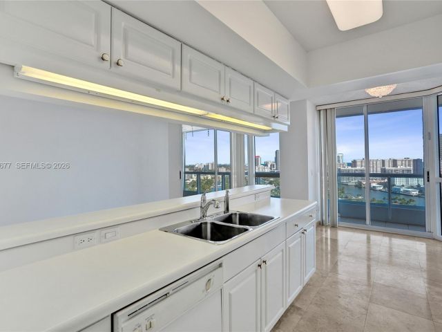 Apartment for sale  Unit #2310 - photo 7277970