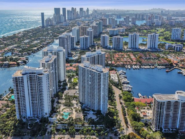 Apartment for sale  Unit #2310 - photo 7277977