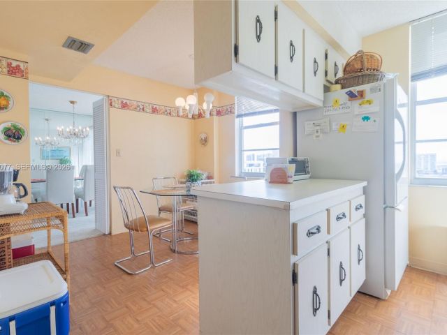 Apartment for sale  Unit #1912 - photo 7285168