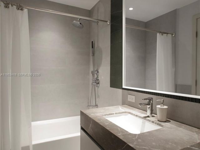 Apartment for rent  Unit #1203 - photo 7276096