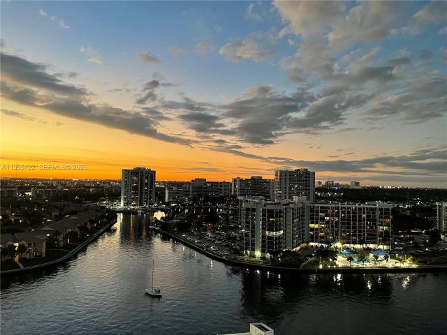 Apartment for rent  Unit #1725 - photo 7446991