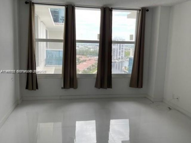 Apartment for rent  Unit #1725 - photo 7447000