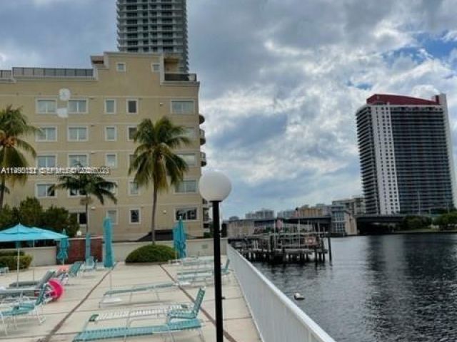 Apartment for rent  Unit #1725 - photo 7447005