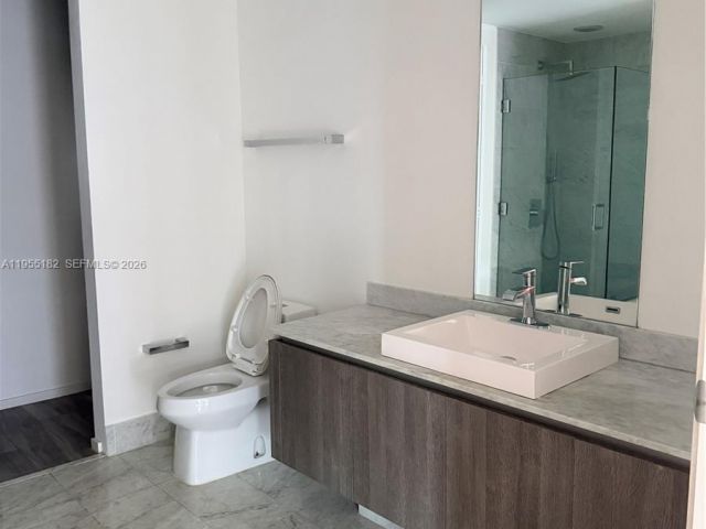 Apartment for sale  Unit #2002 - photo 7283810