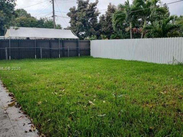 Home for rent at 19320 NW 37th Ave - photo 7276220