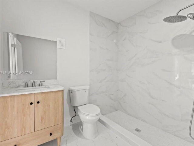 Home for rent at 19320 NW 37th Ave - photo 7276226