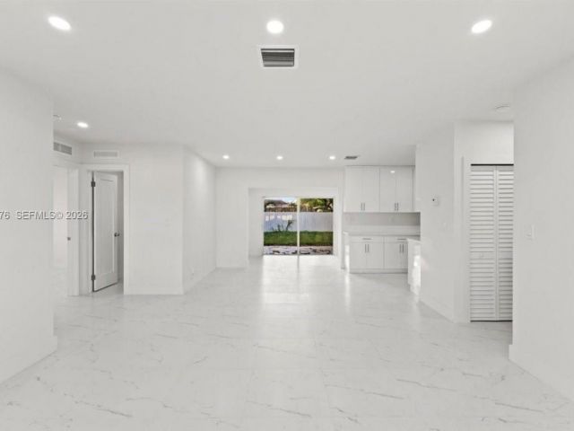 Home for rent at 19320 NW 37th Ave - photo 7276232