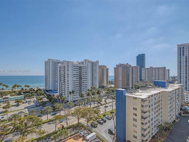 Apartment for sale  Unit #14M - photo 7434004