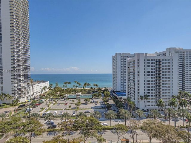 Apartment for sale  Unit #14M - photo 7434006