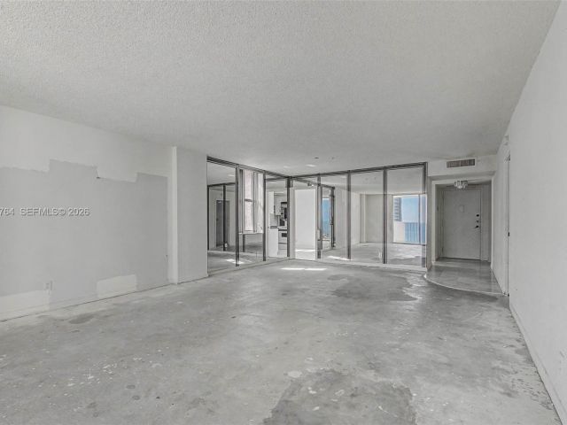 Apartment for sale  Unit #14M - photo 7434019