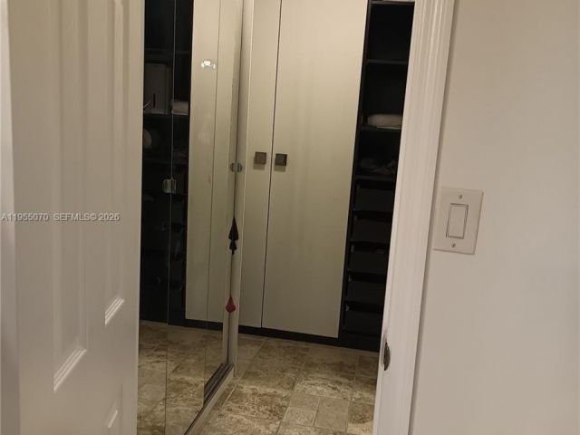 Apartment for sale  Unit #727 - photo 7285351