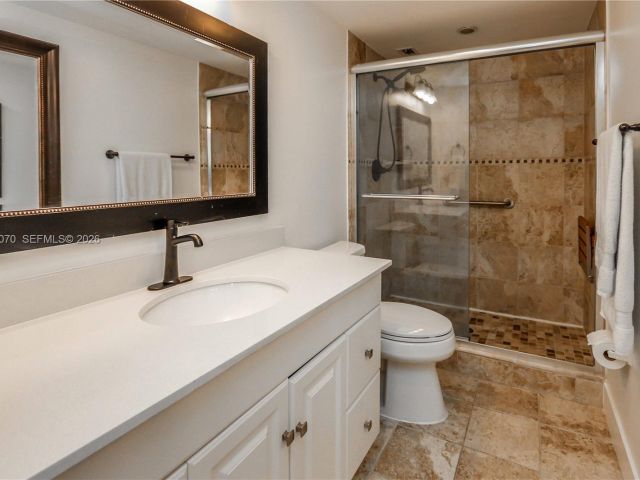 Apartment for sale  Unit #727 - photo 7285353