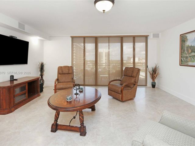 Apartment for sale  Unit #727 - photo 7285355