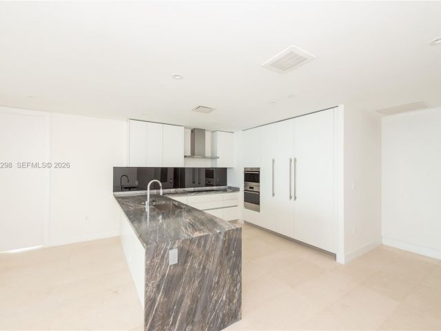 Apartment for sale  Unit #903 - photo 7285495