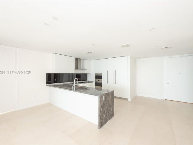 Apartment for sale  Unit #903 - photo 7285496