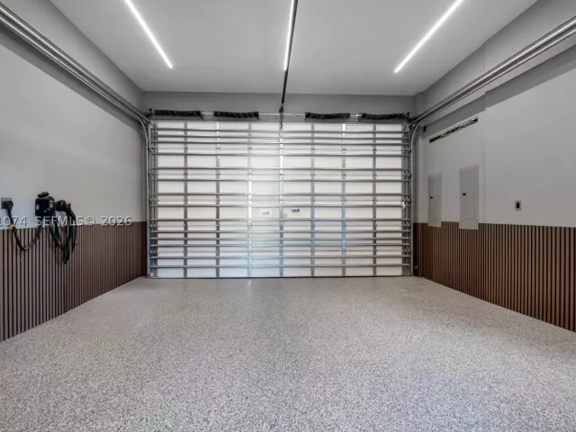 5-bedroom home for sale in Miami Beach - 1045 W 47th Ct - MondialRealty