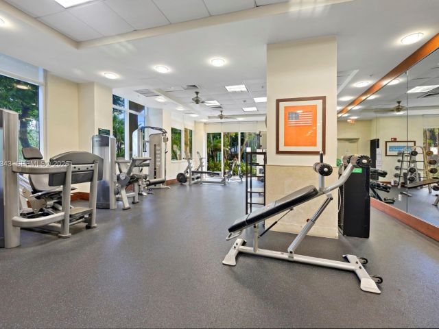 1-bedroom condo for rent in Aventura - 19501 W Country Club Dr 2206 - MondialRealty