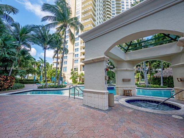 1-bedroom condo for rent in Aventura - 19501 W Country Club Dr 2206 - MondialRealty