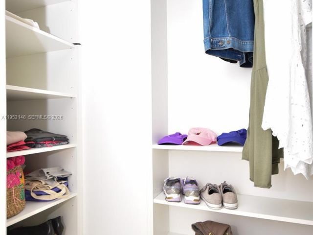 Apartment for rent  Unit #707 - photo 7285566