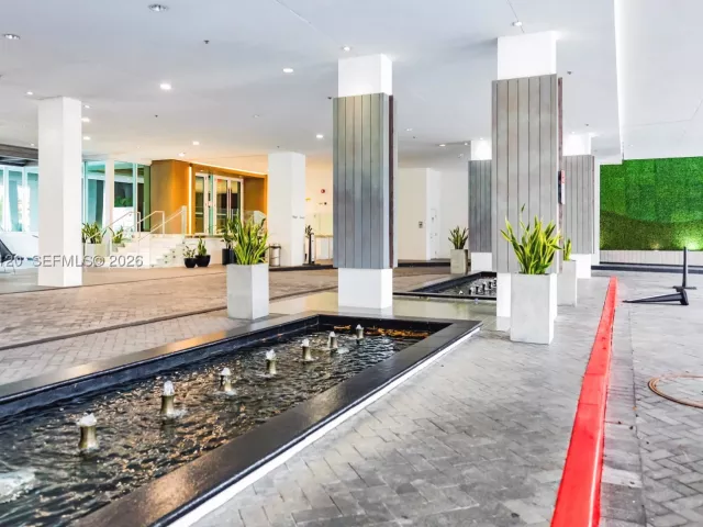 3-bedroom condo for sale in Sunny Isles Beach - 400 Sunny Isles Blvd 1504 - MondialRealty