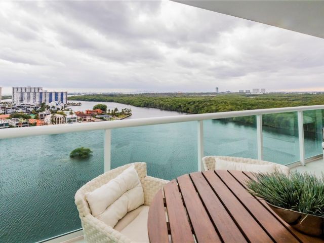 Apartment for sale  Unit #1504 - photo 7285375