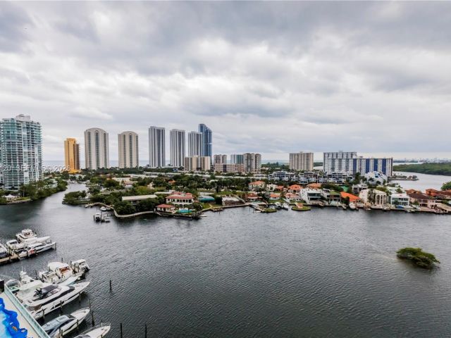 Apartment for sale  Unit #1504 - photo 7285377