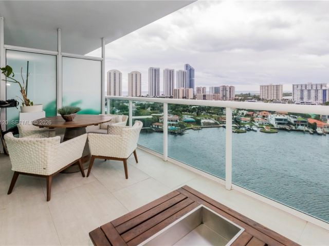 Apartment for sale  Unit #1504 - photo 7285378