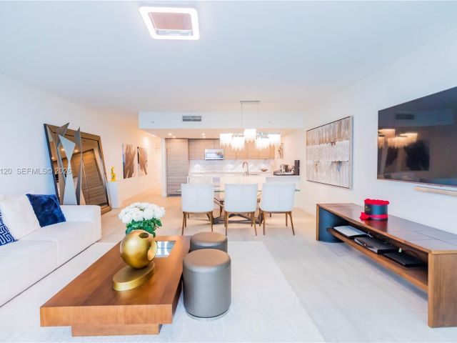 Apartment for sale  Unit #1504 - photo 7285381