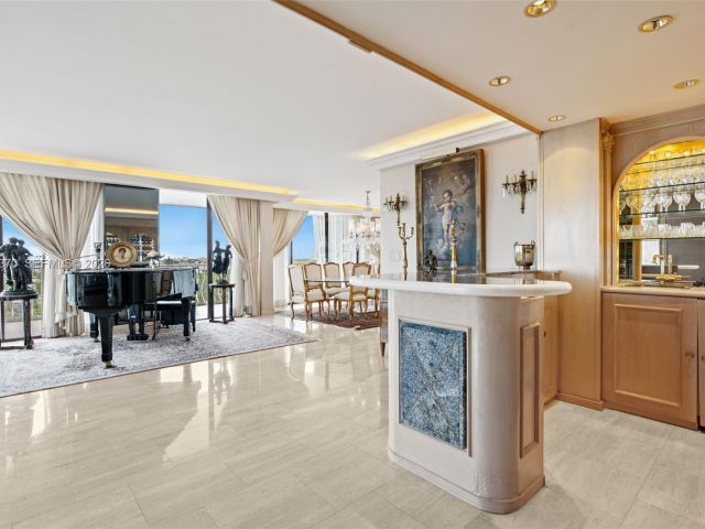 Apartment for sale  Unit #909 - photo 7343064