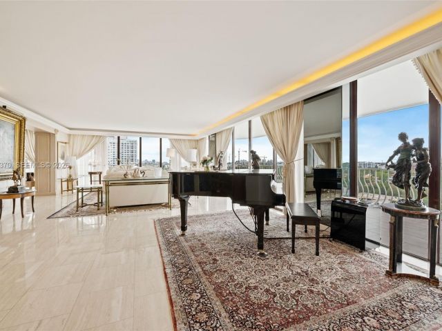 Apartment for sale  Unit #909 - photo 7343065