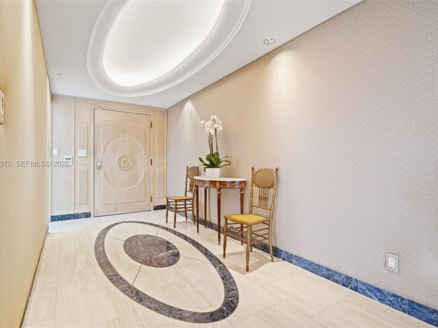 Apartment for sale  Unit #909 - photo 7343068