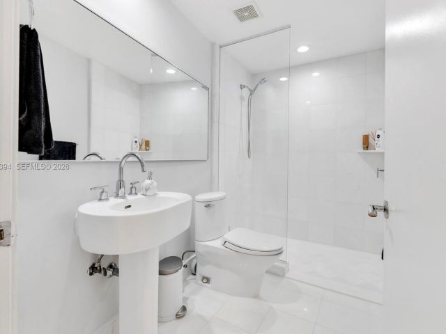 Apartment for sale  Unit #315 - photo 7292776