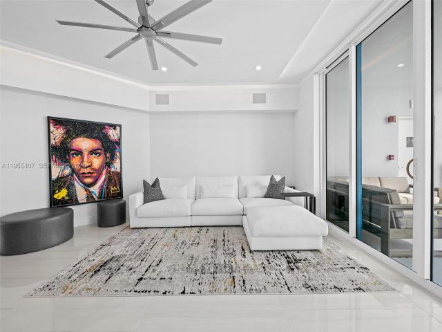 Apartment for sale  Unit #3106 - photo 7341294