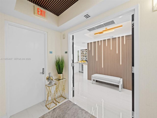 Apartment for sale  Unit #3106 - photo 7341296