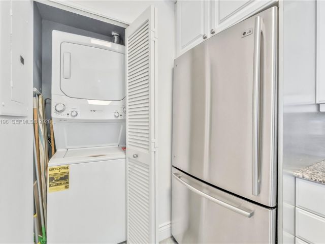 Apartment for rent  Unit #2201 - photo 7436560