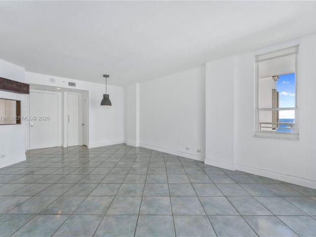 Apartment for rent  Unit #2201 - photo 7436563