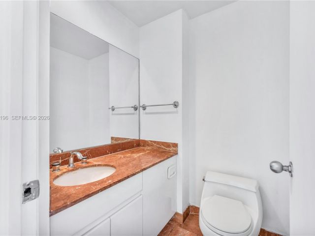 Apartment for rent  Unit #2201 - photo 7436565