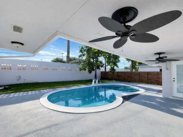 3-bedroom home for rent in Pembroke Pines - 710 NW 78th Ave - MondialRealty