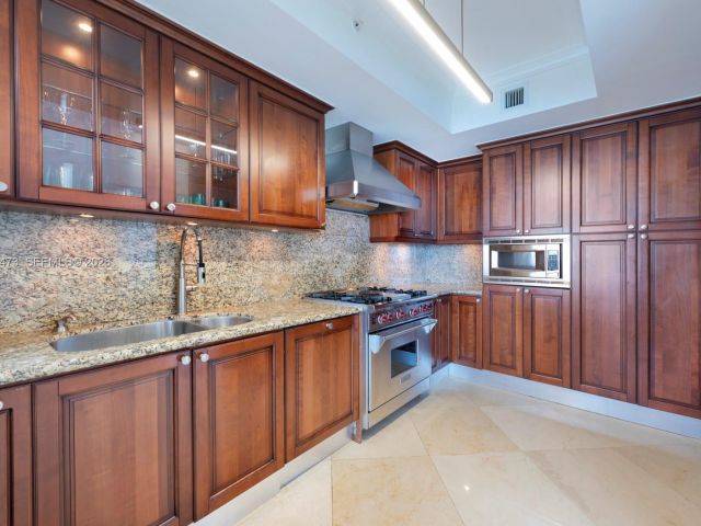 Apartment for rent  Unit #2605 - photo 7285508