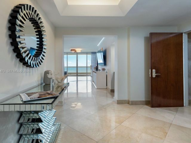 Apartment for rent  Unit #2605 - photo 7285521