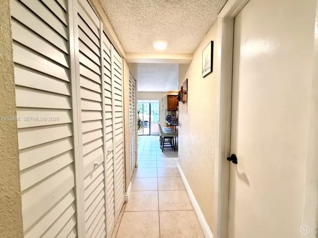 4-bedroom home for rent in Cooper City - 2865 Begonia Way 0 - MondialRealty