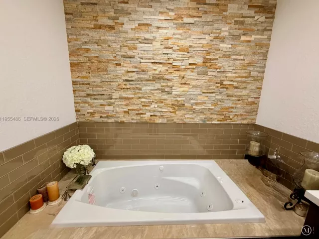 4-bedroom home for rent in Cooper City - 2865 Begonia Way 0 - MondialRealty