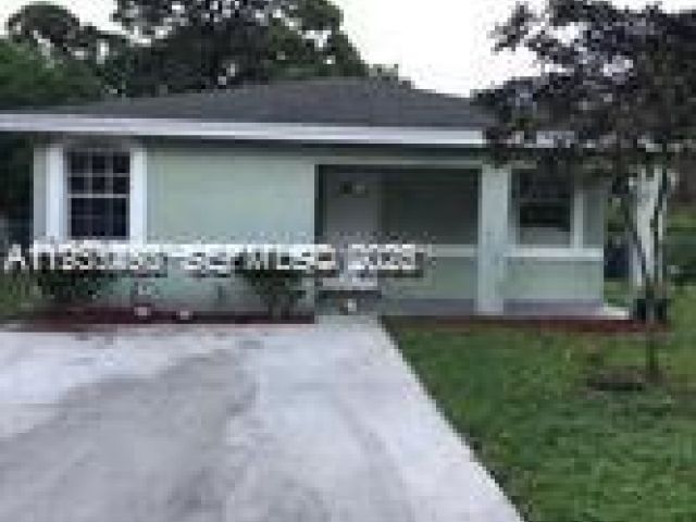 Home for rent at 700 NW 19th Ter 0 - photo 7462098