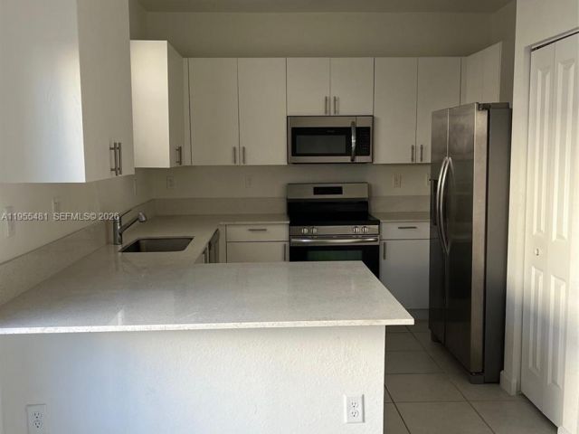 3-bedroom home for rent in Homestead - 16243 SW 289 st 16243 - MondialRealty
