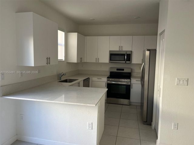 3-bedroom home for rent in Homestead - 16243 SW 289 st 16243 - MondialRealty