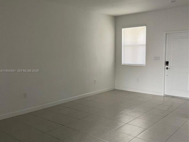 3-bedroom home for rent in Homestead - 16243 SW 289 st 16243 - MondialRealty