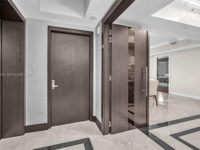 Apartment for sale  Unit #2409 - photo 7341318