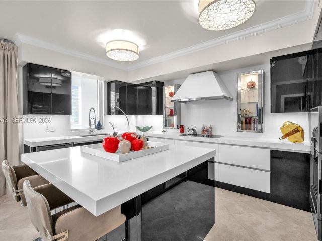 Apartment for sale  Unit #2409 - photo 7341323