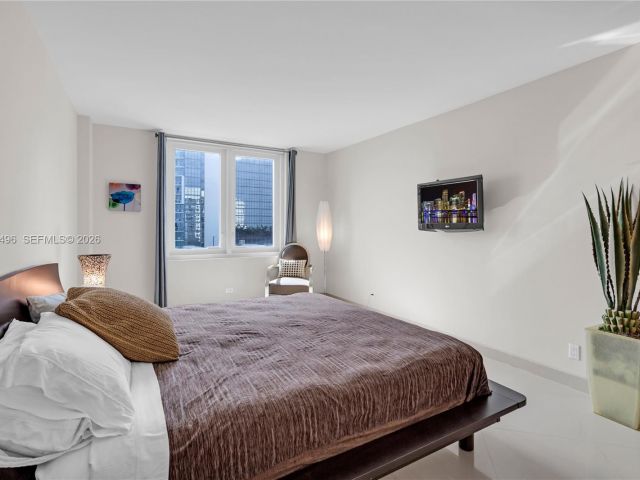 Apartment for sale  Unit #1006 - photo 7279877