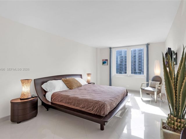 Apartment for sale  Unit #1006 - photo 7279880